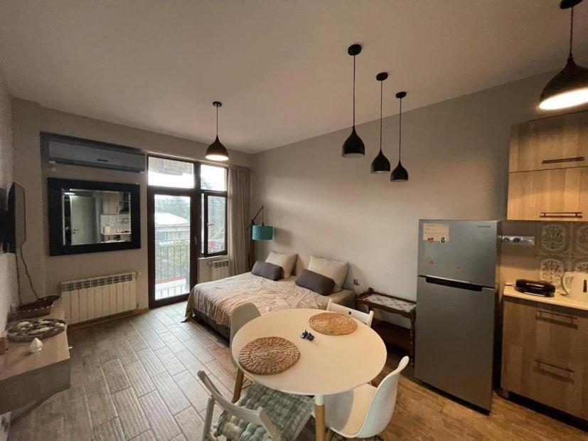 Great View Apartment Near Piazza 바투미 외부 사진